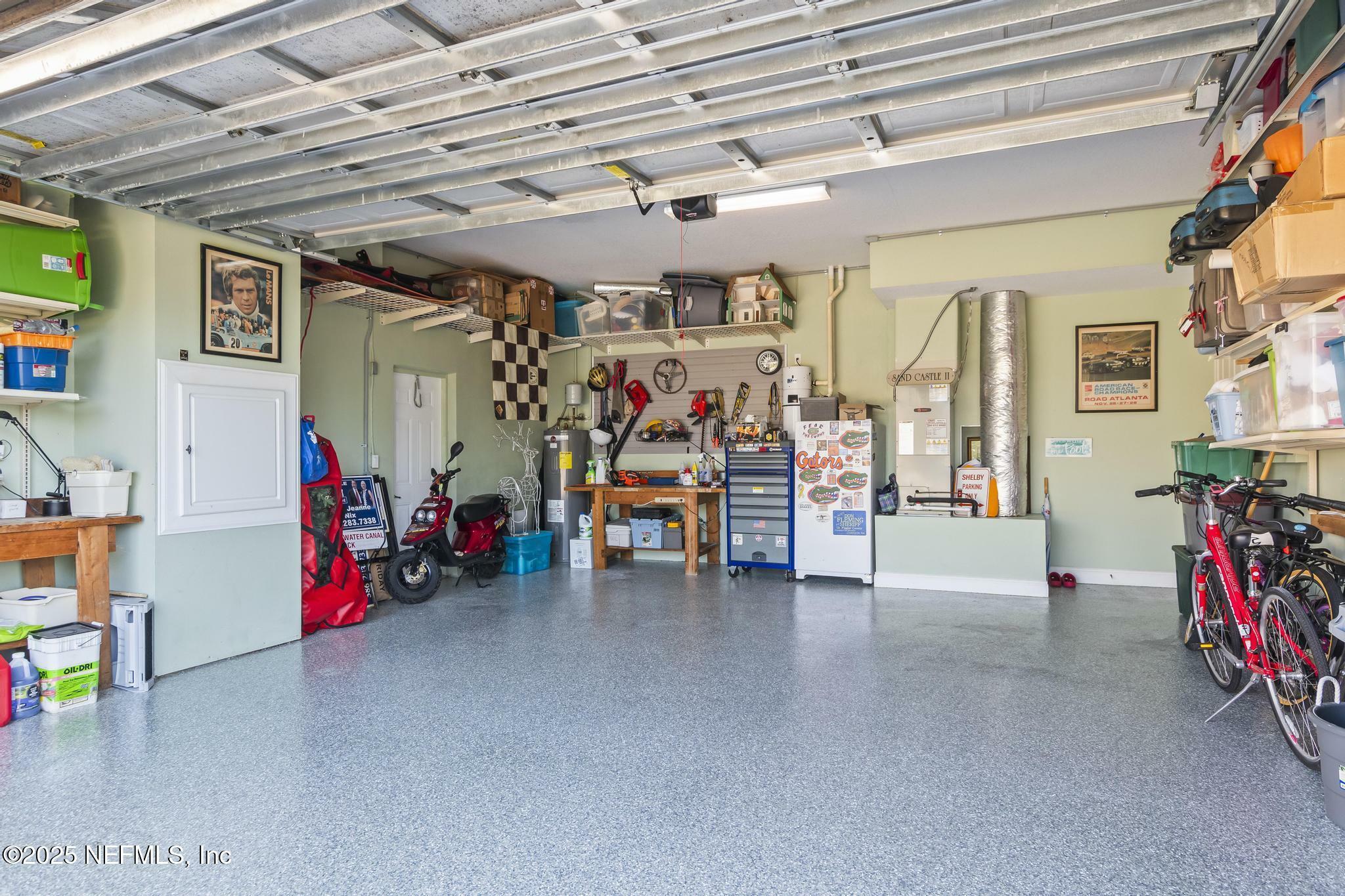 Property Photo: 8 Cedarwood Court FL 32137