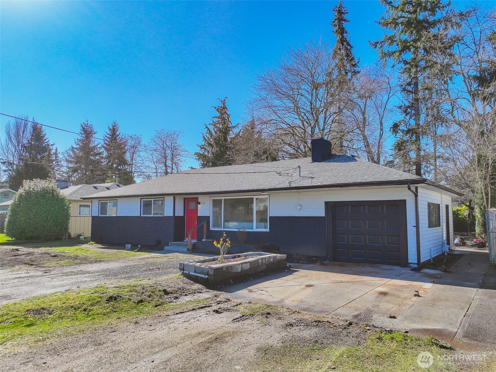 Property Photo: 1127 Hall Street SE WA 98503