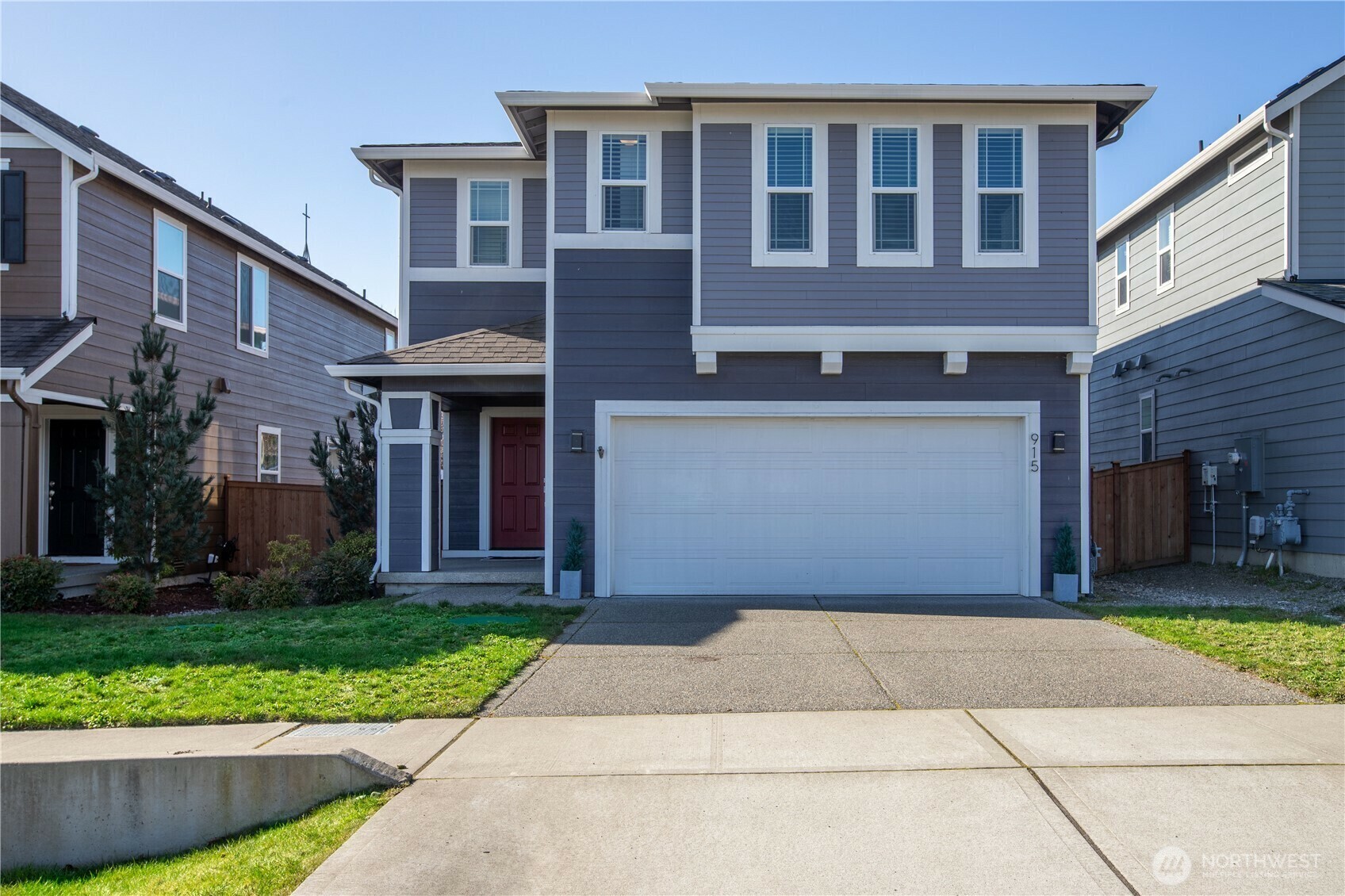 Property Photo: 915 Vine Maple Street SE WA 98503