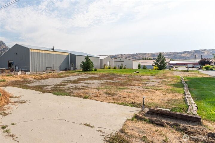 Property Photo: 109 Blue Water Lane WA 98816