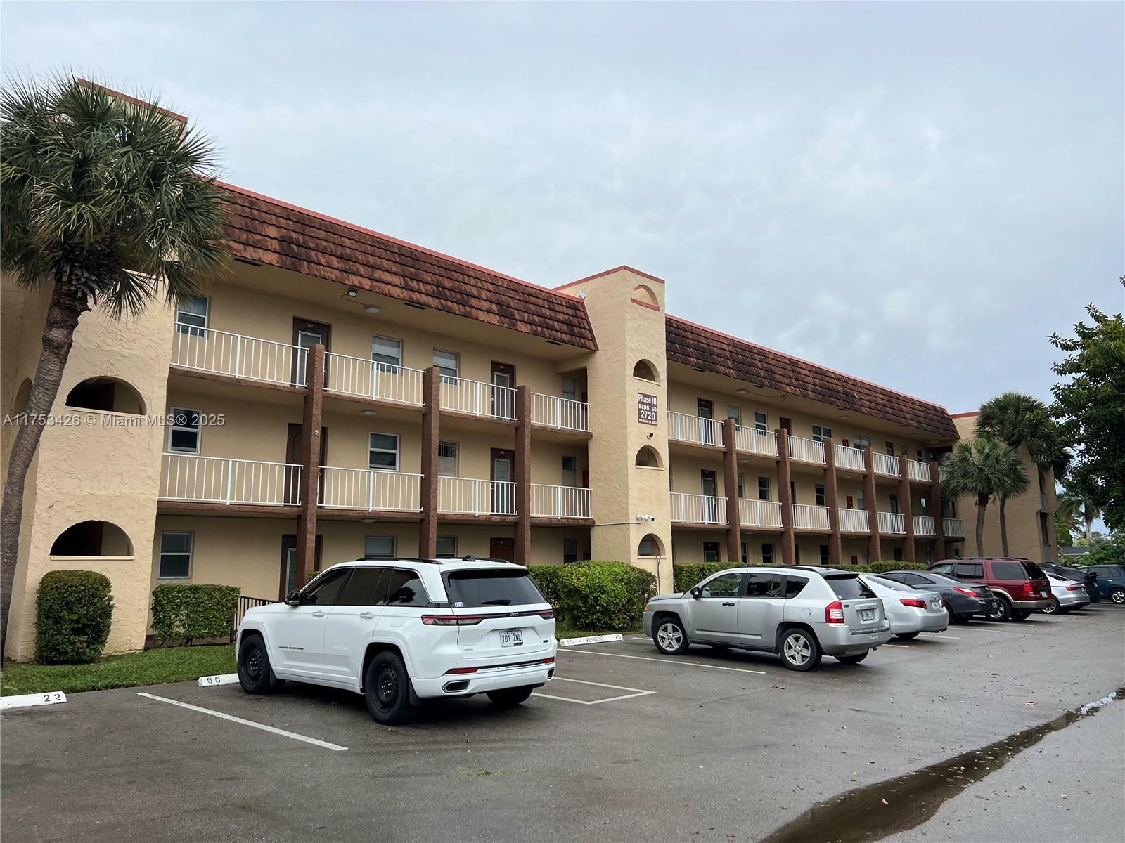 Property Photo: 2720 N Pine Island Rd 210 FL 33322