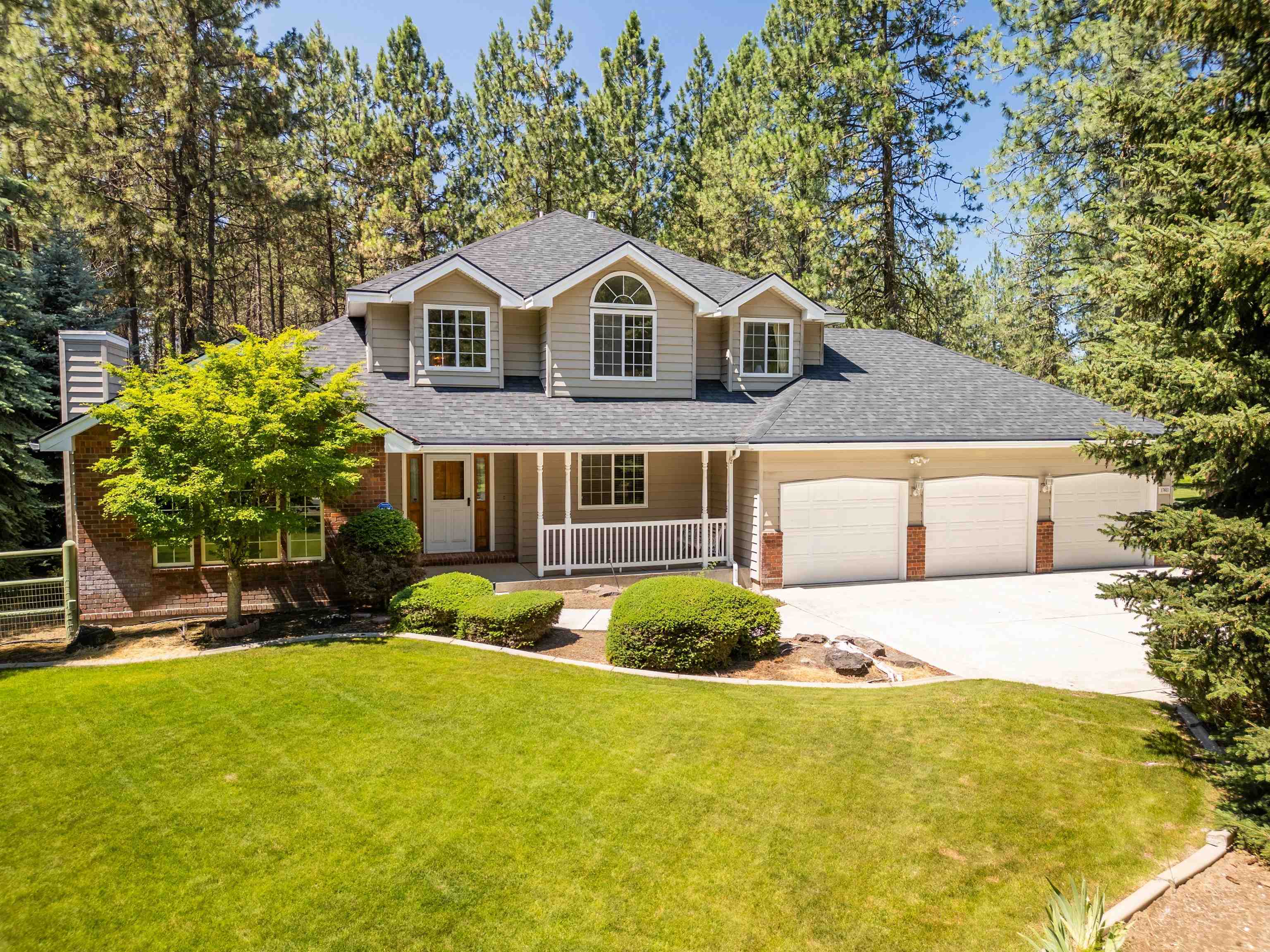 Property Photo:  17611 N Saddle Hill Rd  WA 99005 