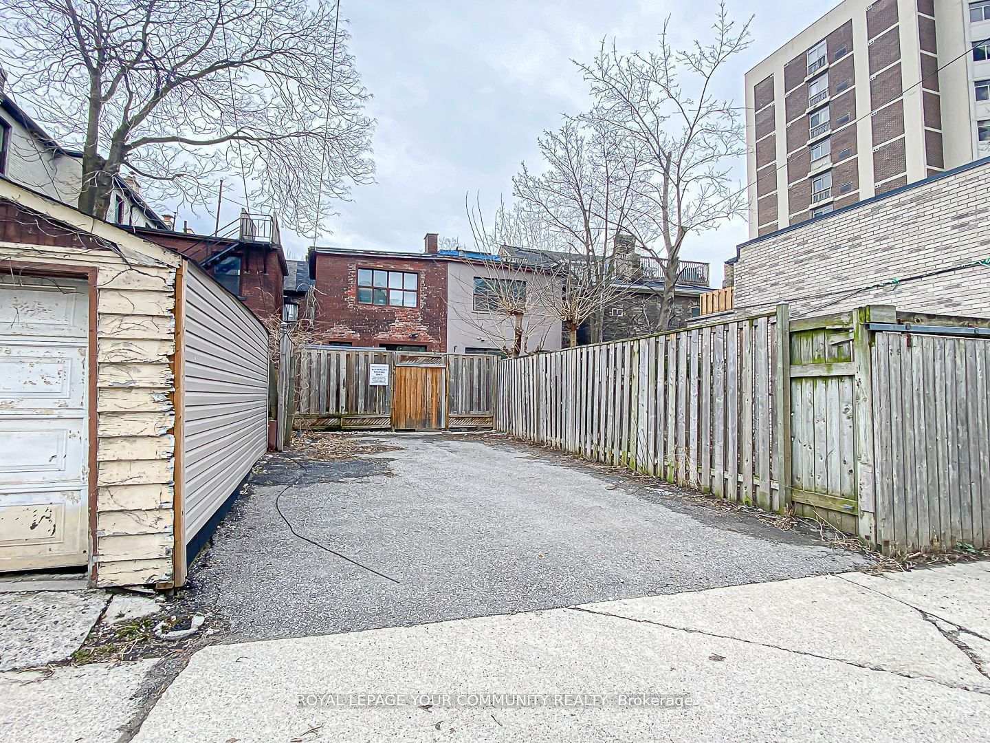 Property Photo: 106A Pembroke St ON M5A 2N8