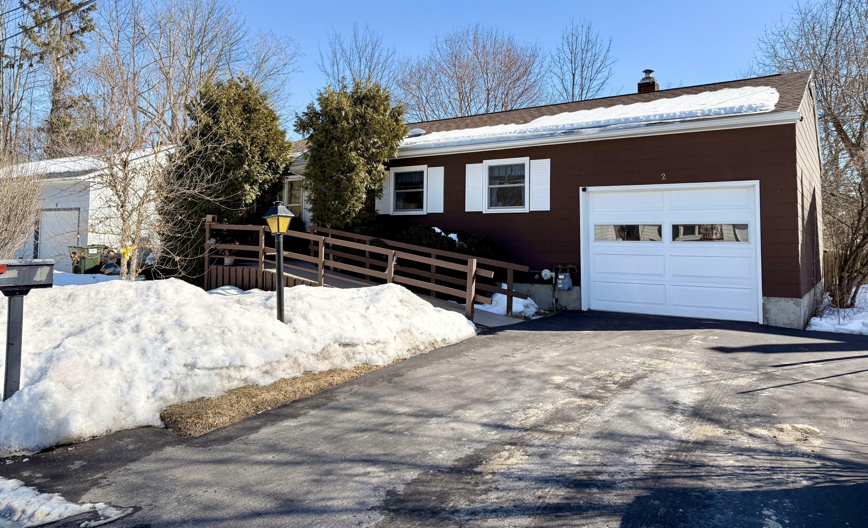 Property Photo:  2 Stratford Road  NY 12901 