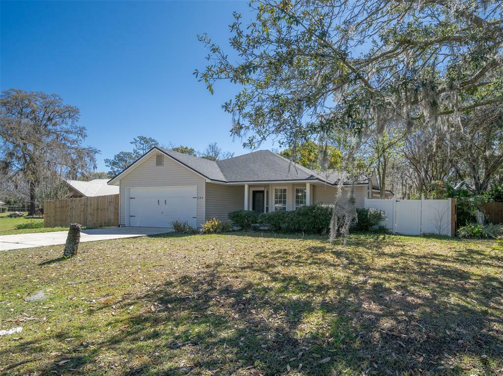 Property Photo:  540 Linda Street  FL 32063 