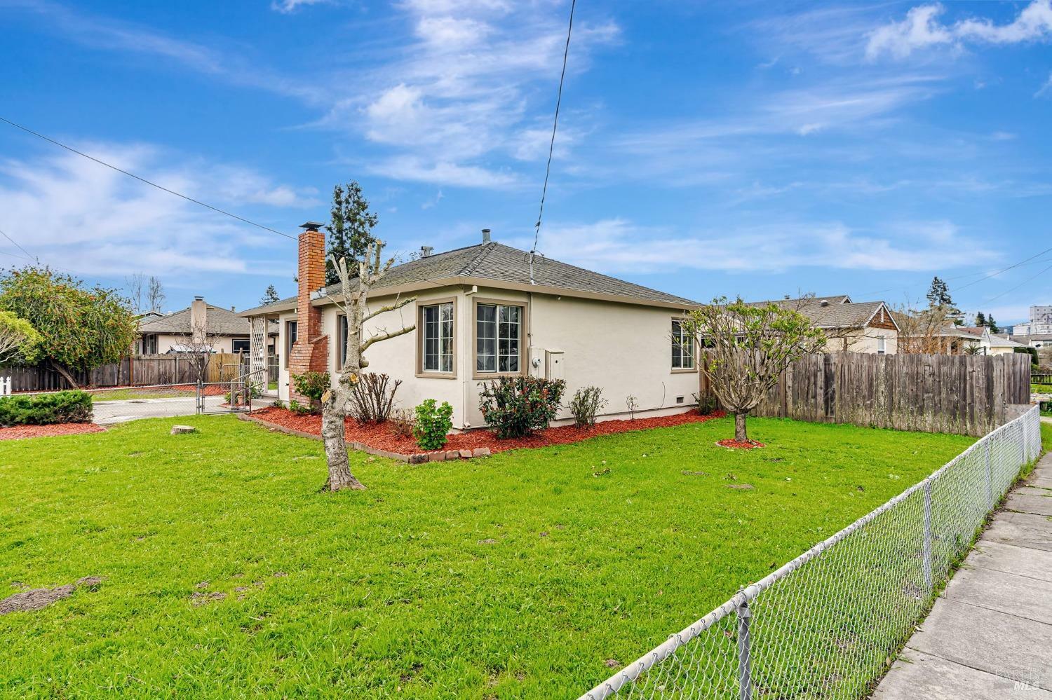 Property Photo:  100 Payran Street  CA 94952 