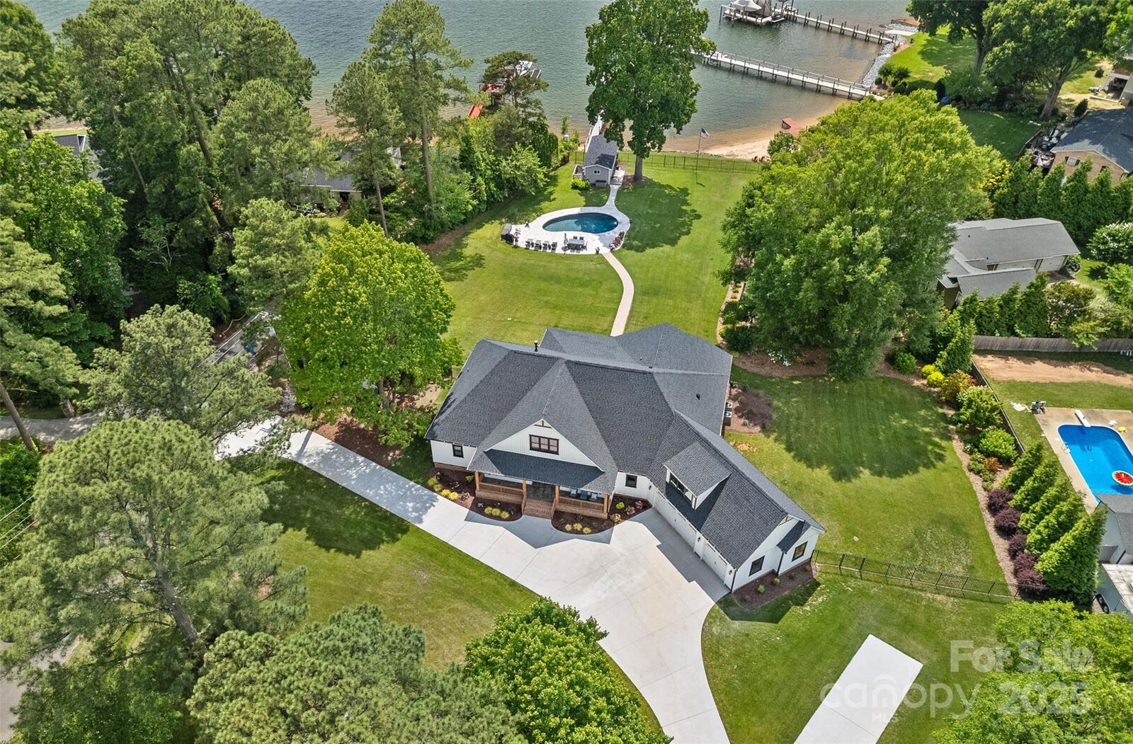 Property Photo:  106 Beachview Drive  NC 28117 