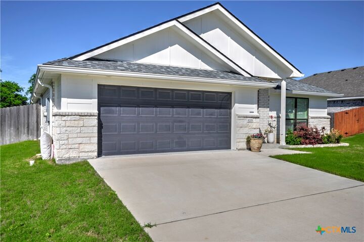 Property Photo:  6208 Catania Drive  TX 76502 