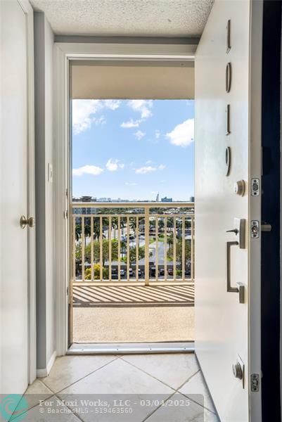 Property Photo: 801 S Federal Hwy 1019 FL 33062