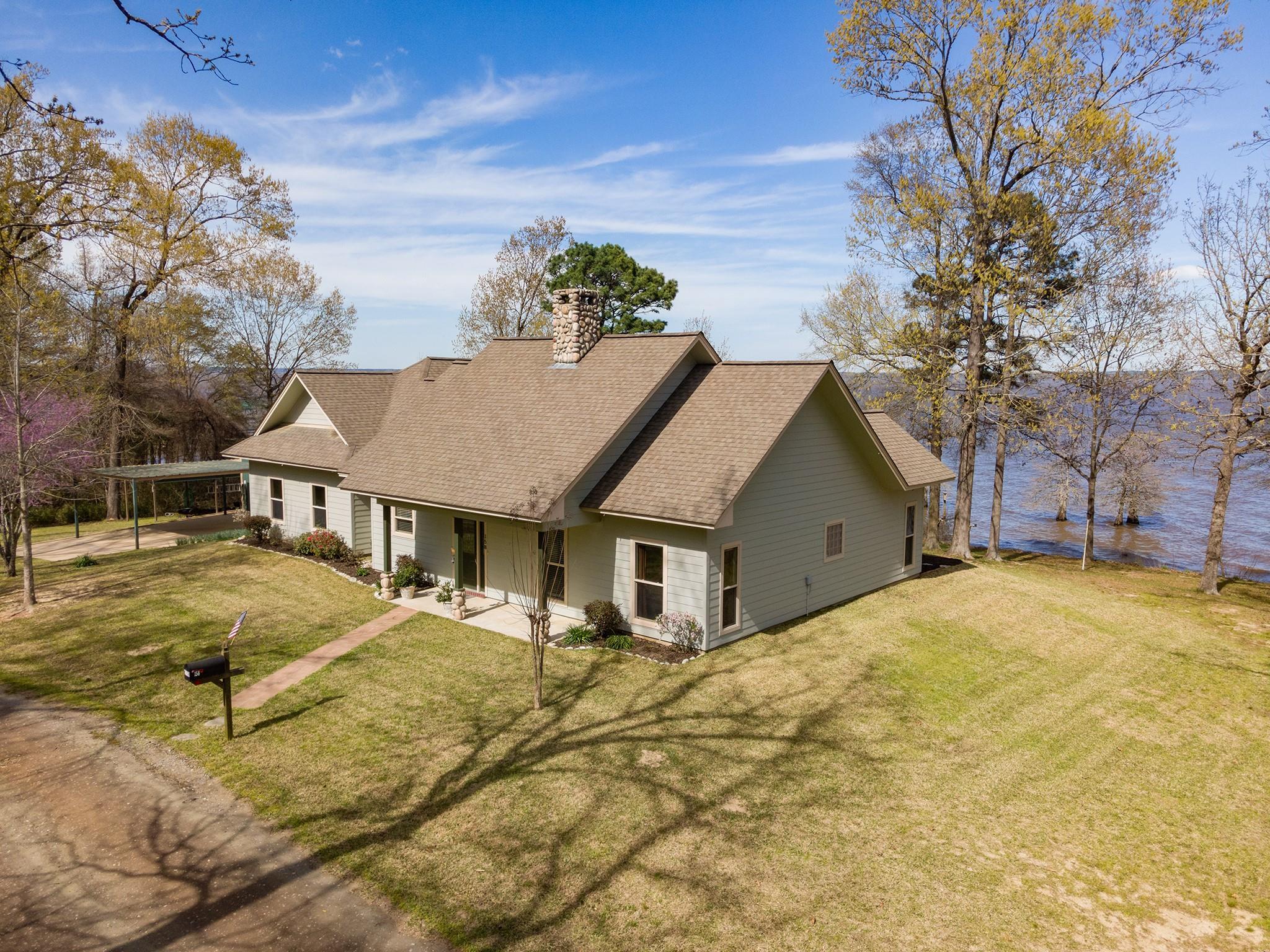 Property Photo: 158 County Road 2790 TX 75973