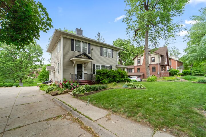 Property Photo: 6015 Waterbury Circle IA 50312