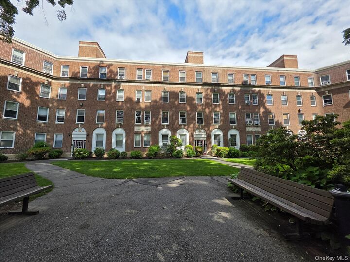 Property Photo:  445 Gramatan Avenue Gc2  NY 10552 