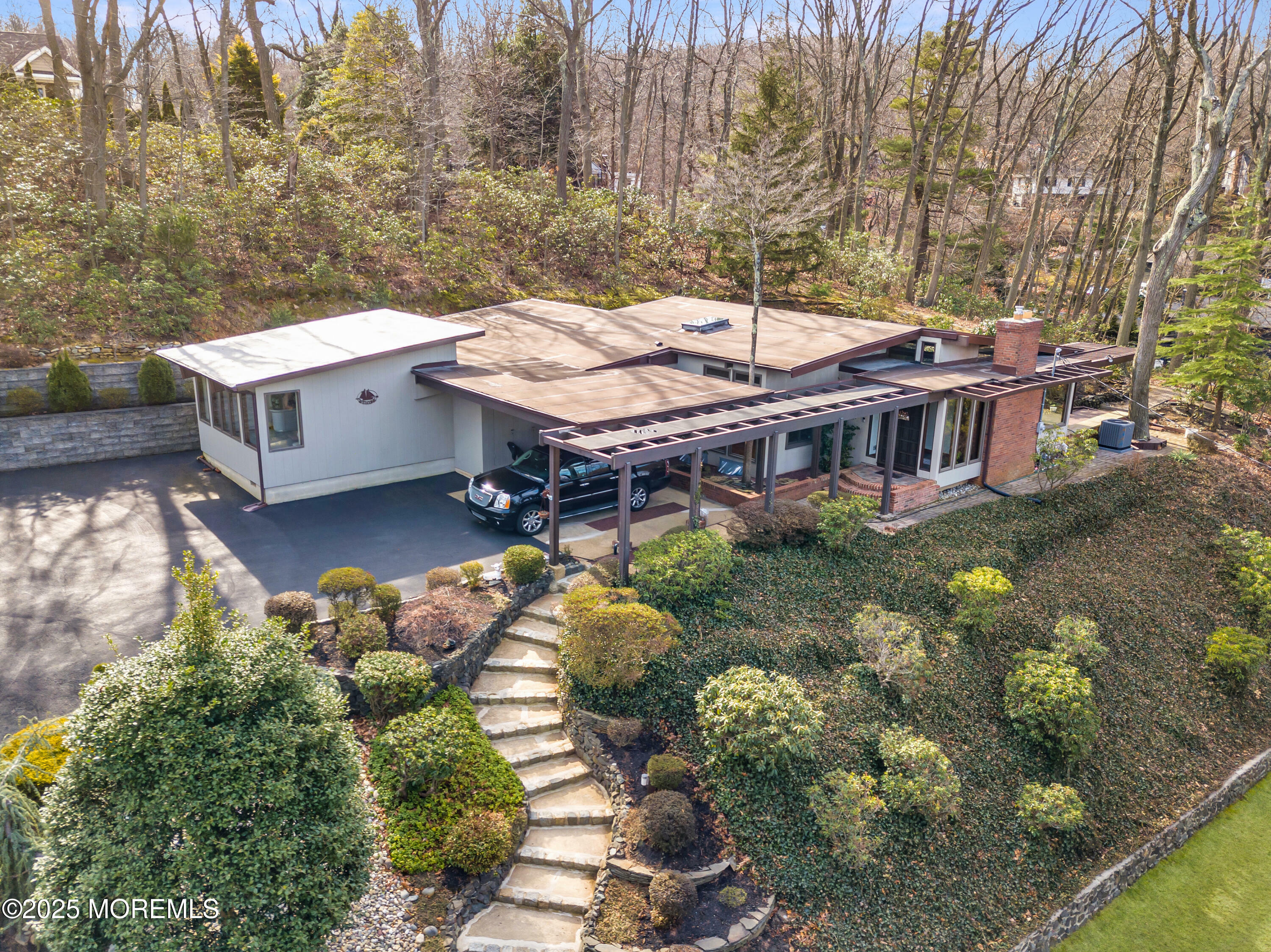 16 Belvidere Road  Atlantic Highlands NJ 07716 photo