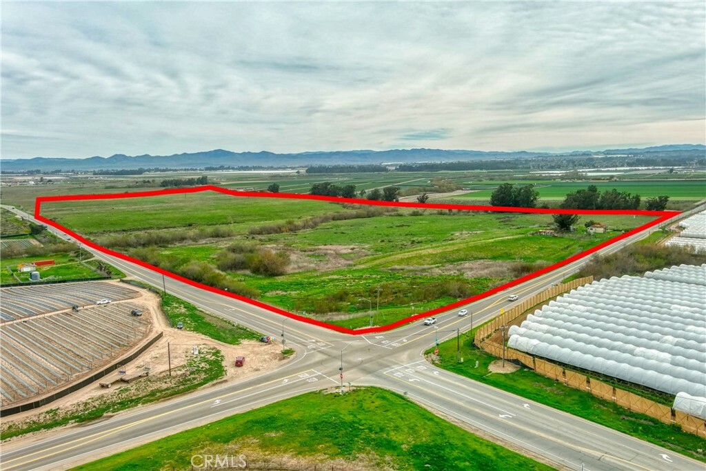 31 Cabrillo Highway  Santa Maria CA 93455 photo