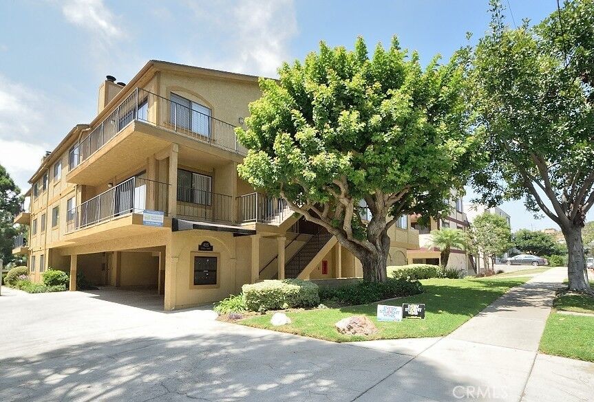 Property Photo: 425 Sierra Street CA 90245