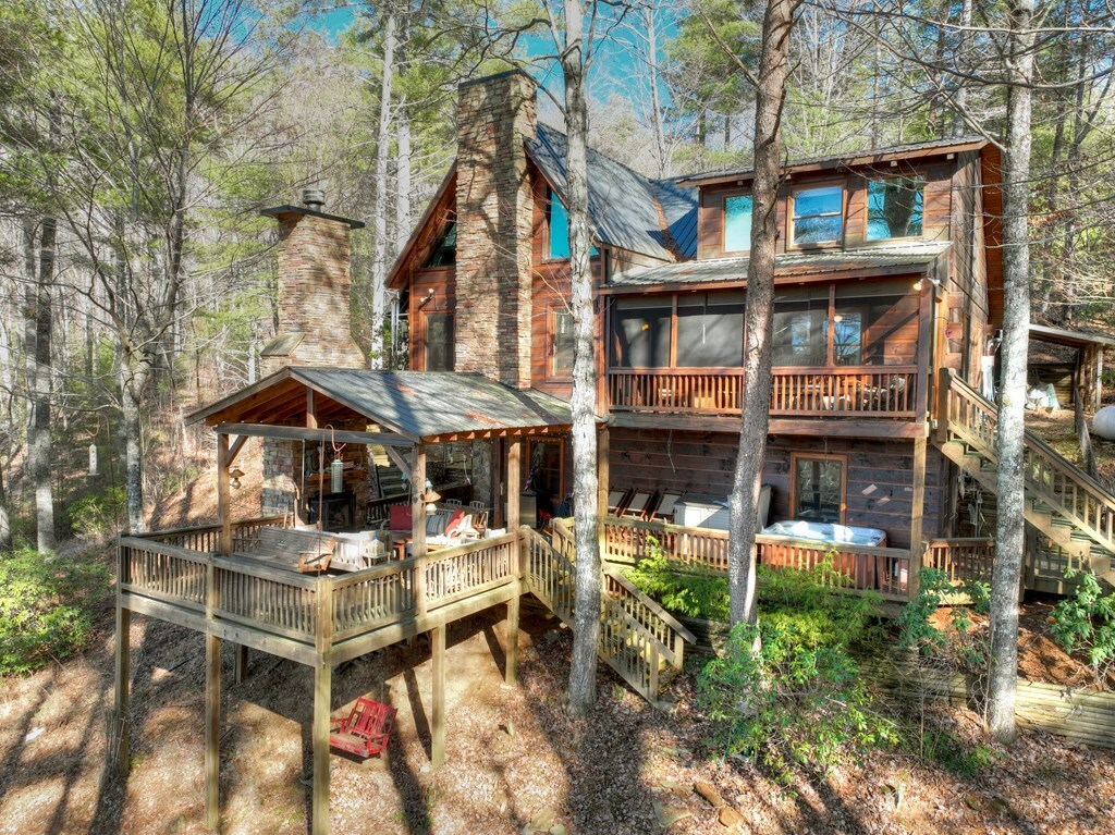 Property Photo: 212 Dream Cove Road GA 30513