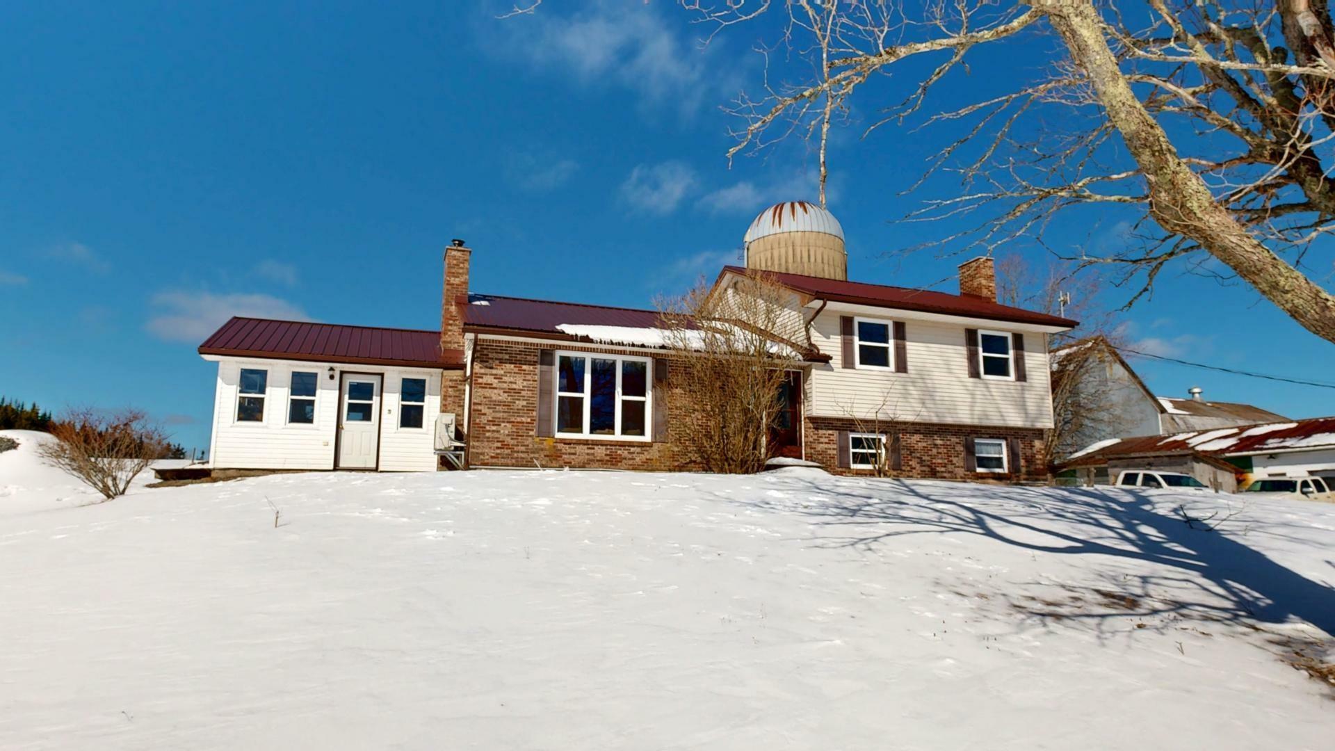 Property Photo: 11454 Highway 224 NS B0N 1X0