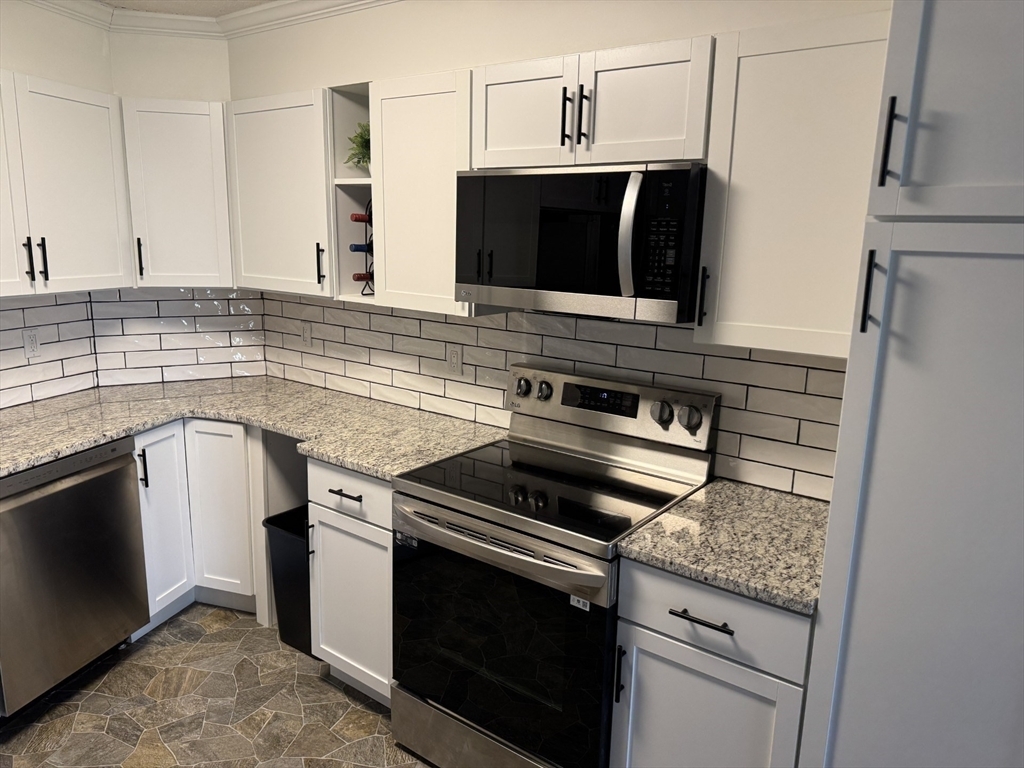 Property Photo: 147 Turner Road 103 MA 01746