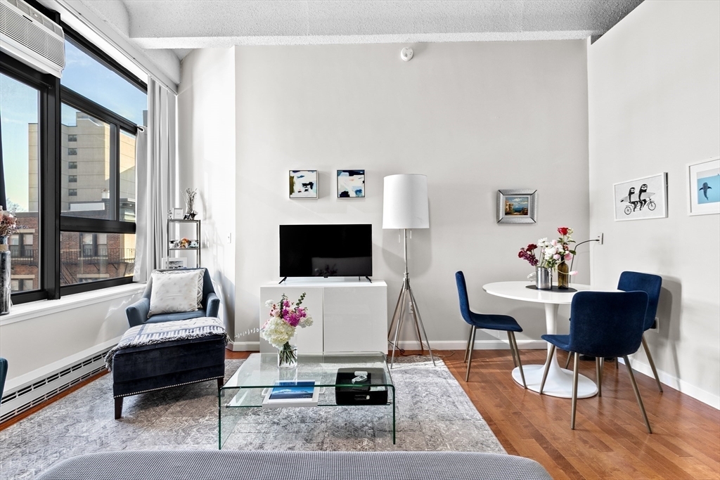 Property Photo: 12 Stoneholm 424 MA 02115