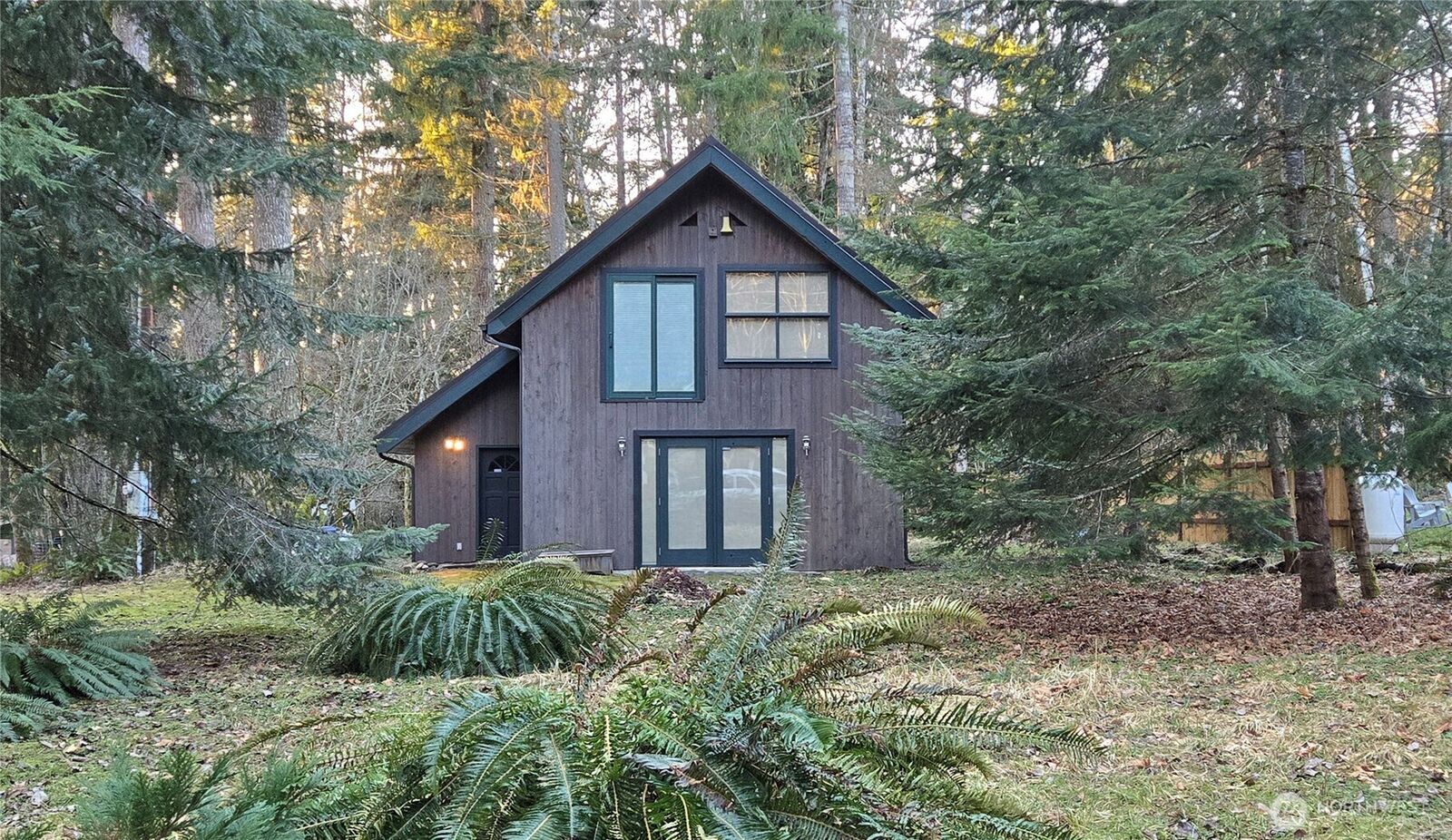 Property Photo:  55516  315th Avenue Ct E  WA 98304 