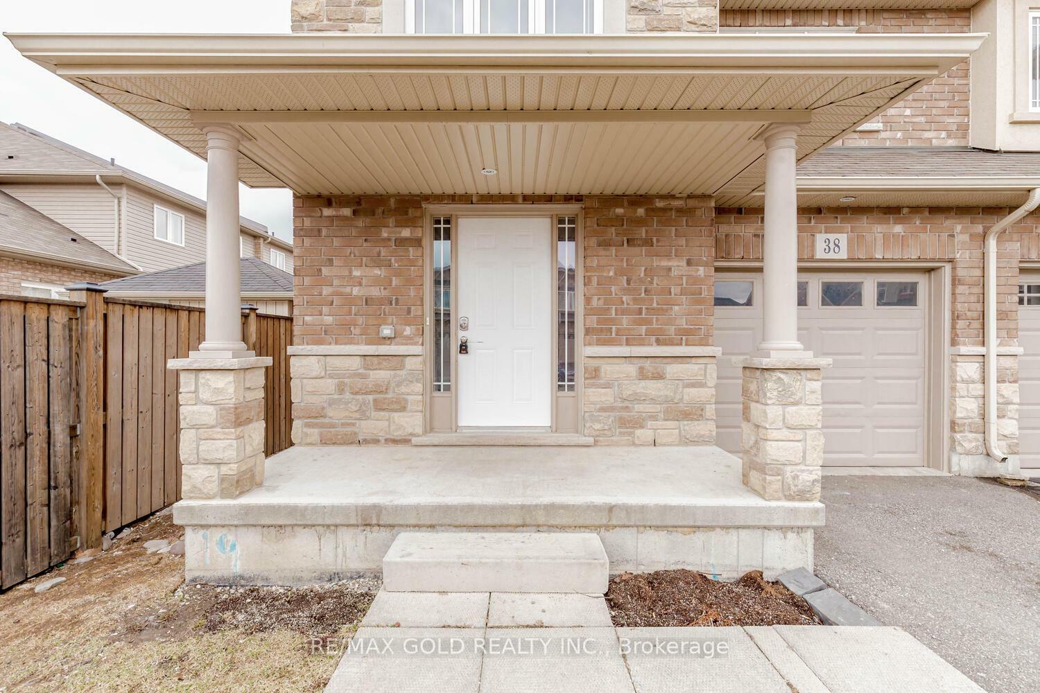 Photo de la propriété: 38 Celestial Cres ON L0R 1P0