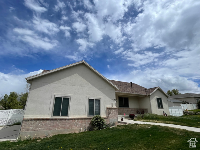 Property Photo: 13947 S Emmeline Dr UT 84096