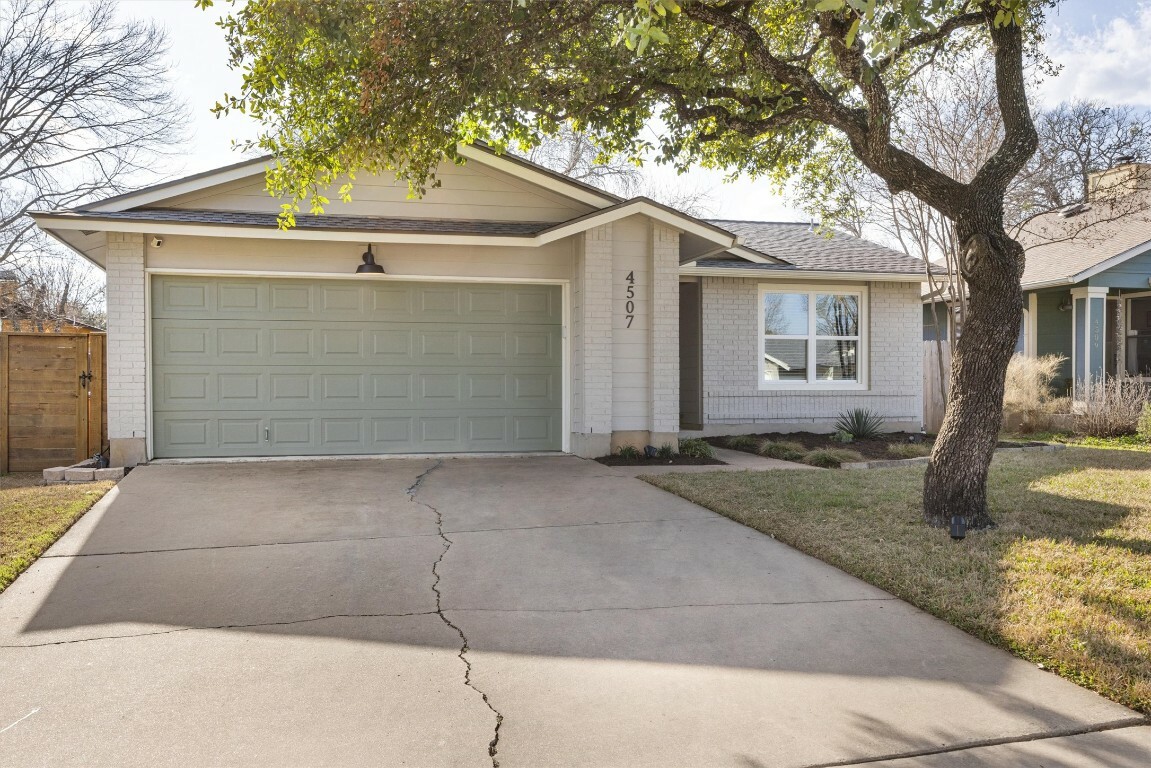 Property Photo:  4507 Manzanillo Drive  TX 78749 