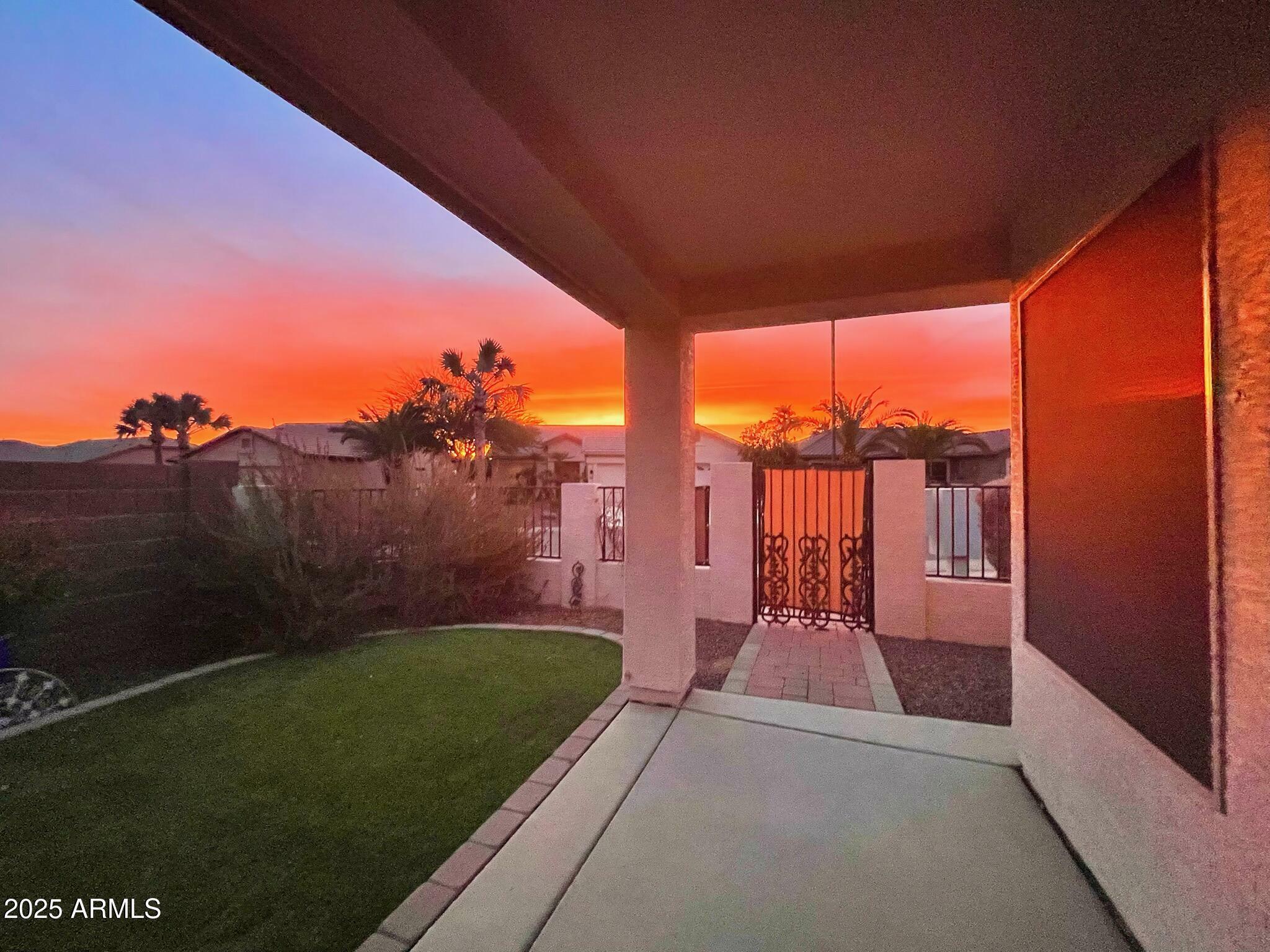 Property Photo: 3921 E Runaway Bay Place AZ 85249
