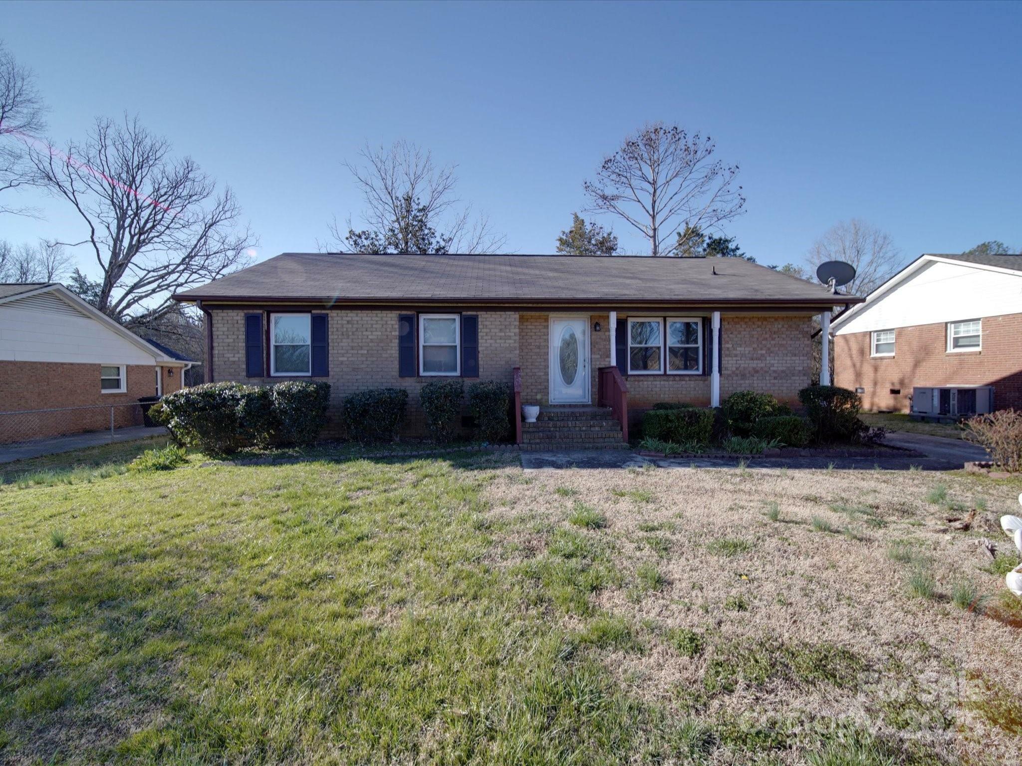 Property Photo:  1120 Glenarden Drive  SC 29730 