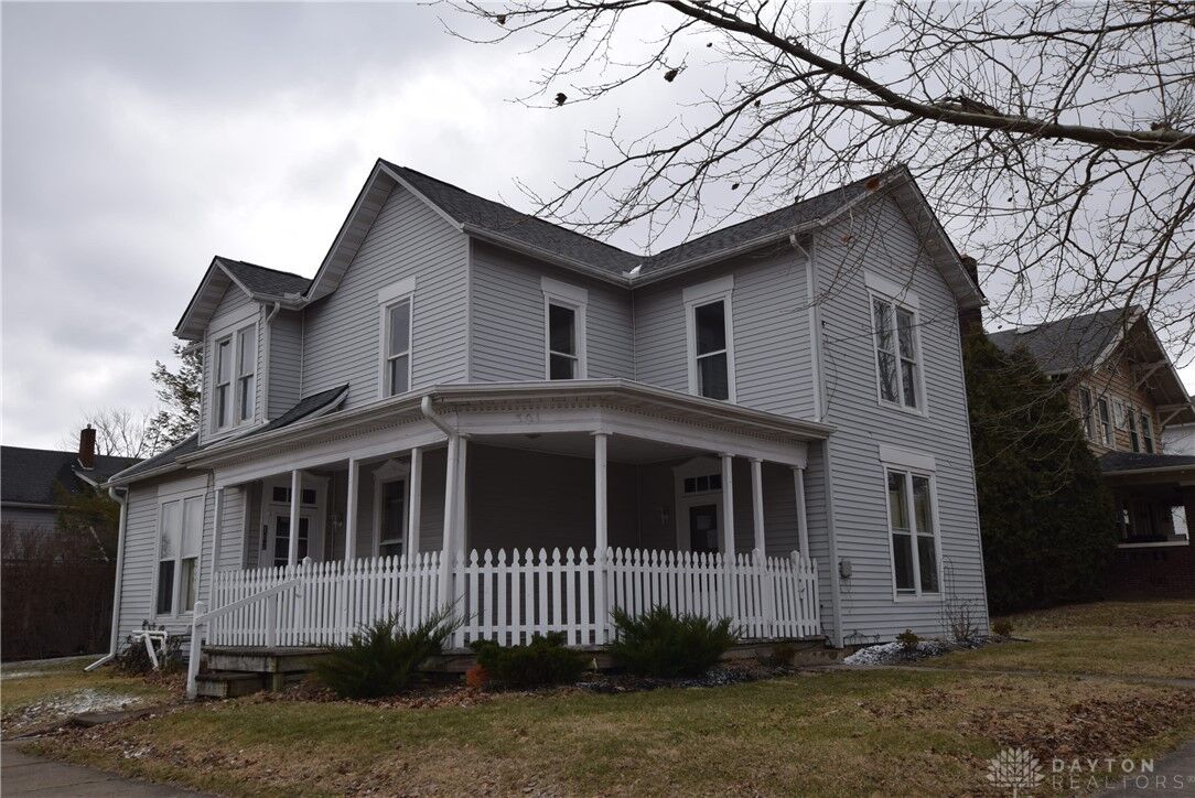 Property Photo: 301 S Springfield Street OH 43072