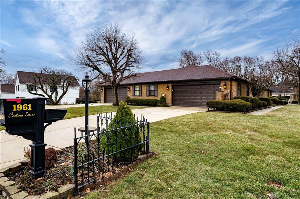 Property Photo:  1961 Cortina Drive  OH 45459 