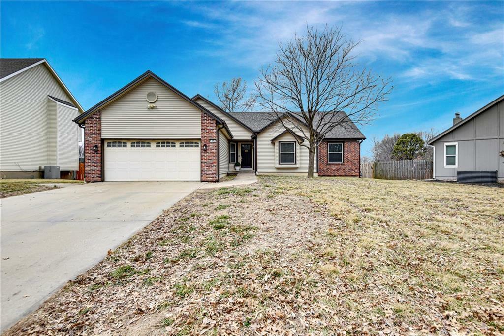 Property Photo: 5312 Aminda Street KS 66226