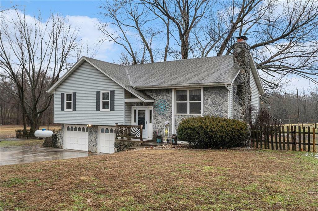 Property Photo: 7931 SE Little Acres Lane MO 64048