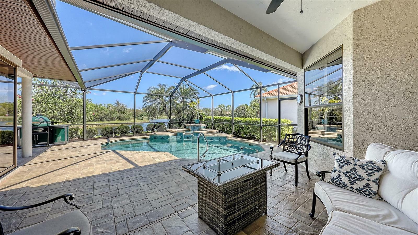 Property Photo: 6621 The Masters Avenue FL 34202