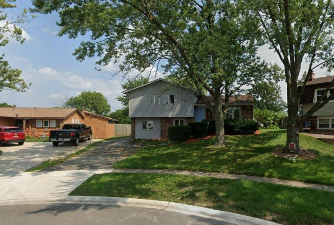 Property Photo: 803 Oakton Avenue IL 60446