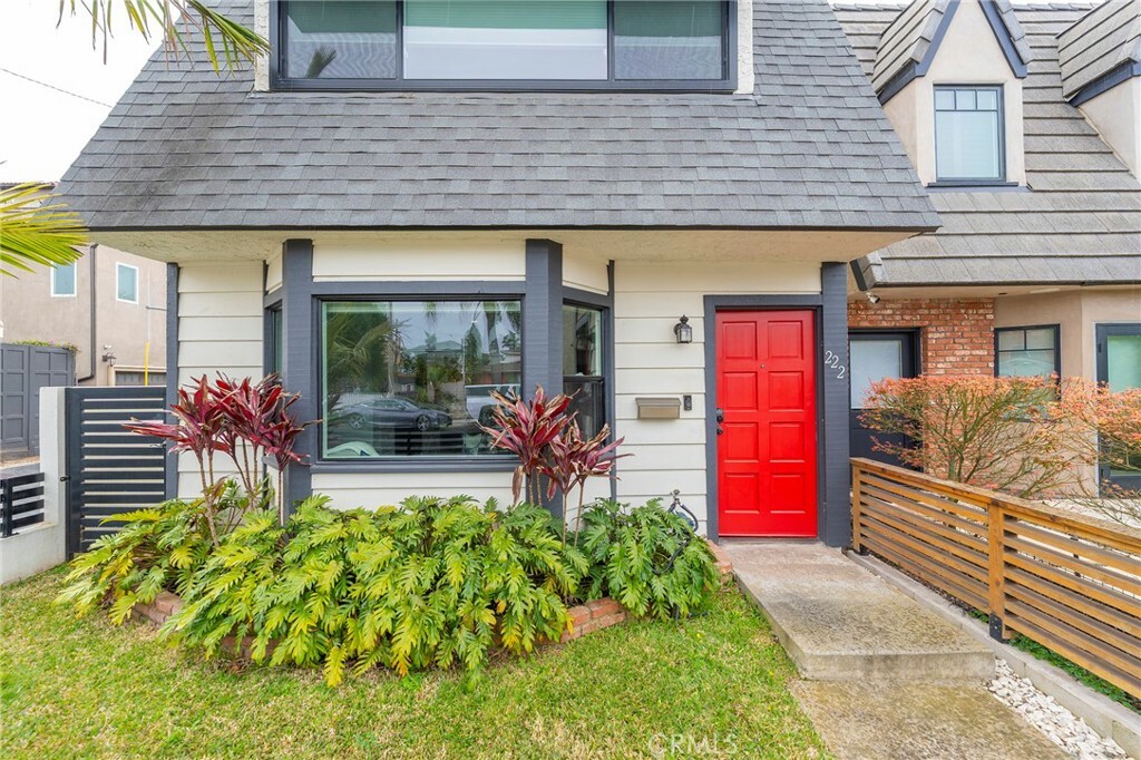 Property Photo: 222 Detroit Avenue CA 92648