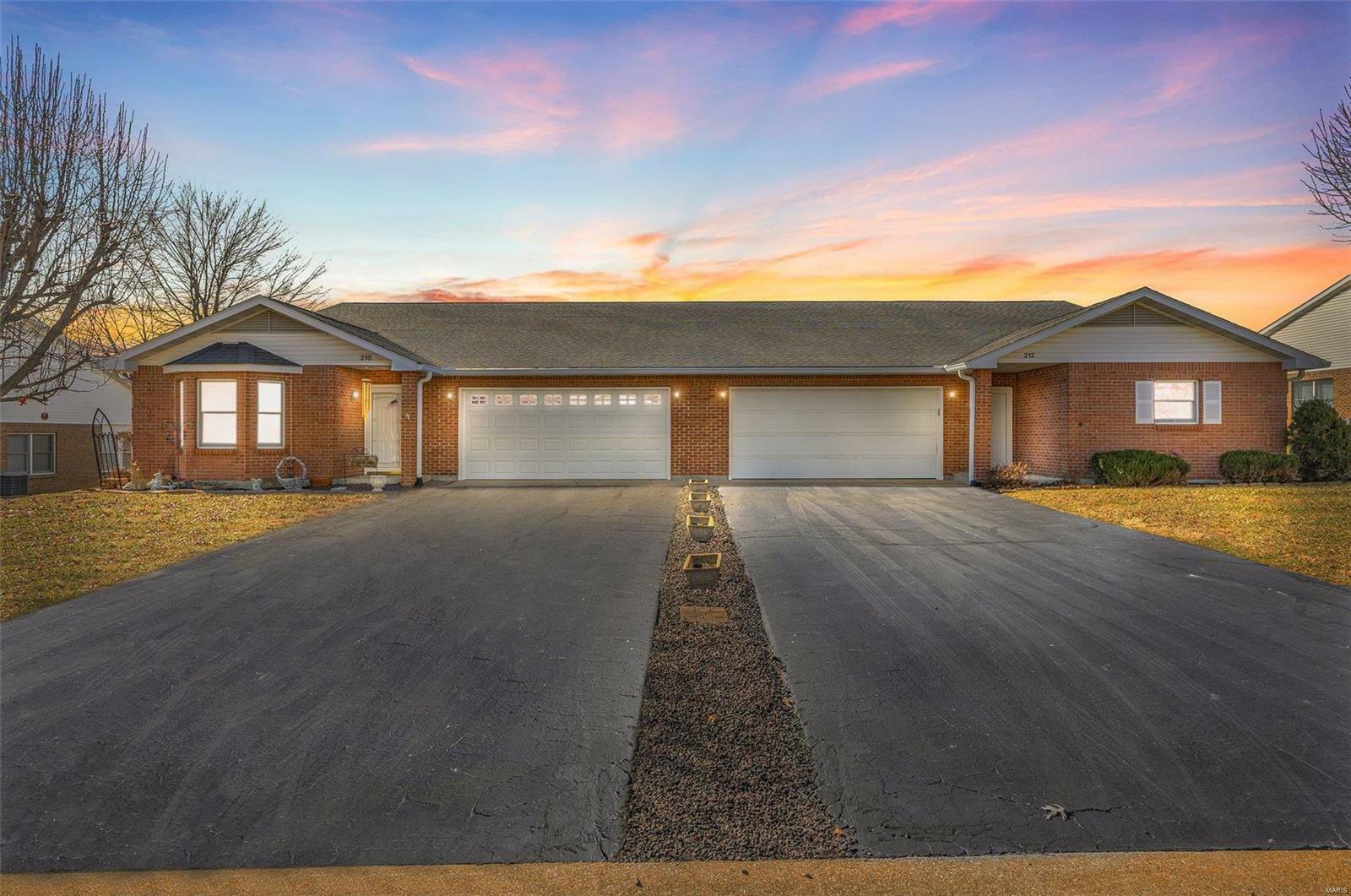 210 Bayberry  Farmington MO 63640 photo