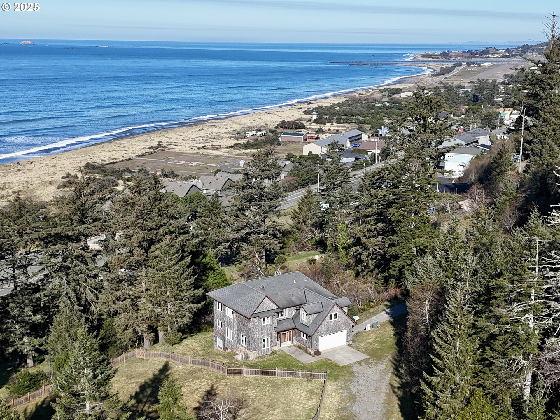 95030 Pacific Vista Dr  Gold Beach OR 97444 photo