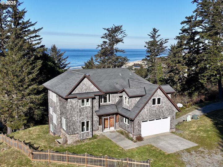 95030 Pacific Vista Dr  Gold Beach OR 97444 photo