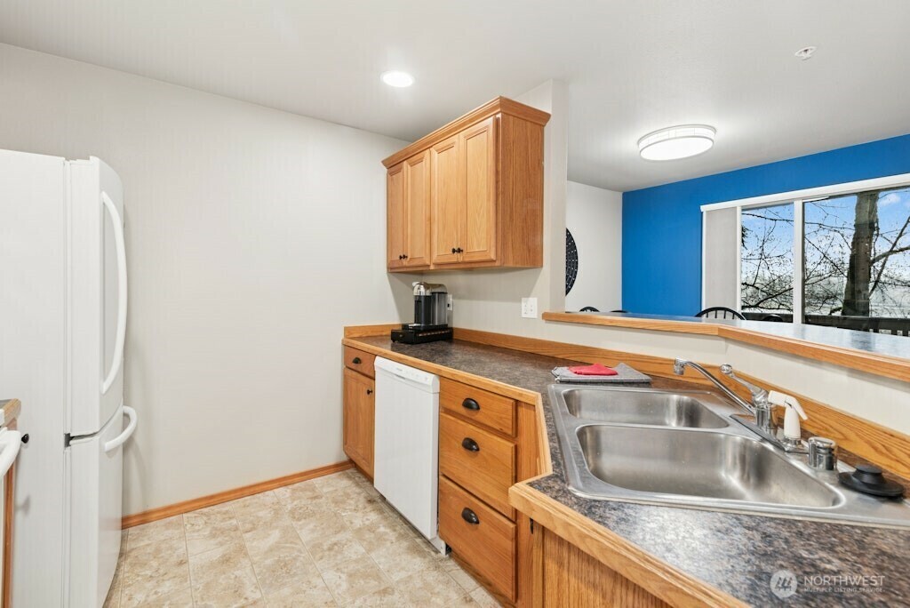 Property Photo: 1009 112th Street SE D204 WA 98208