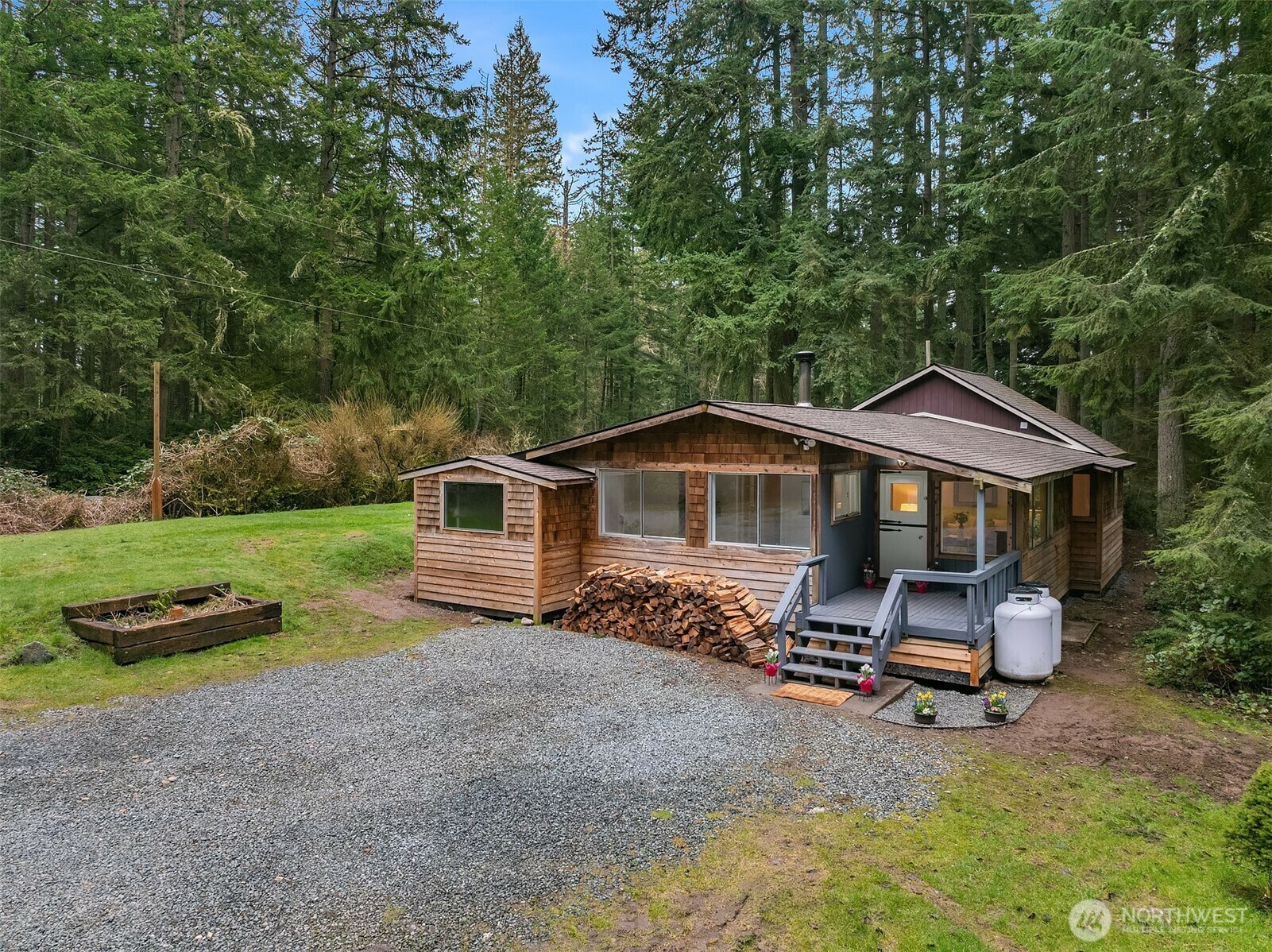 Property Photo:  713  Pilchuck Road  WA 98253 