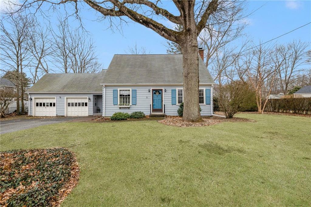 Property Photo:  25 Edgewood Drive  RI 02806 