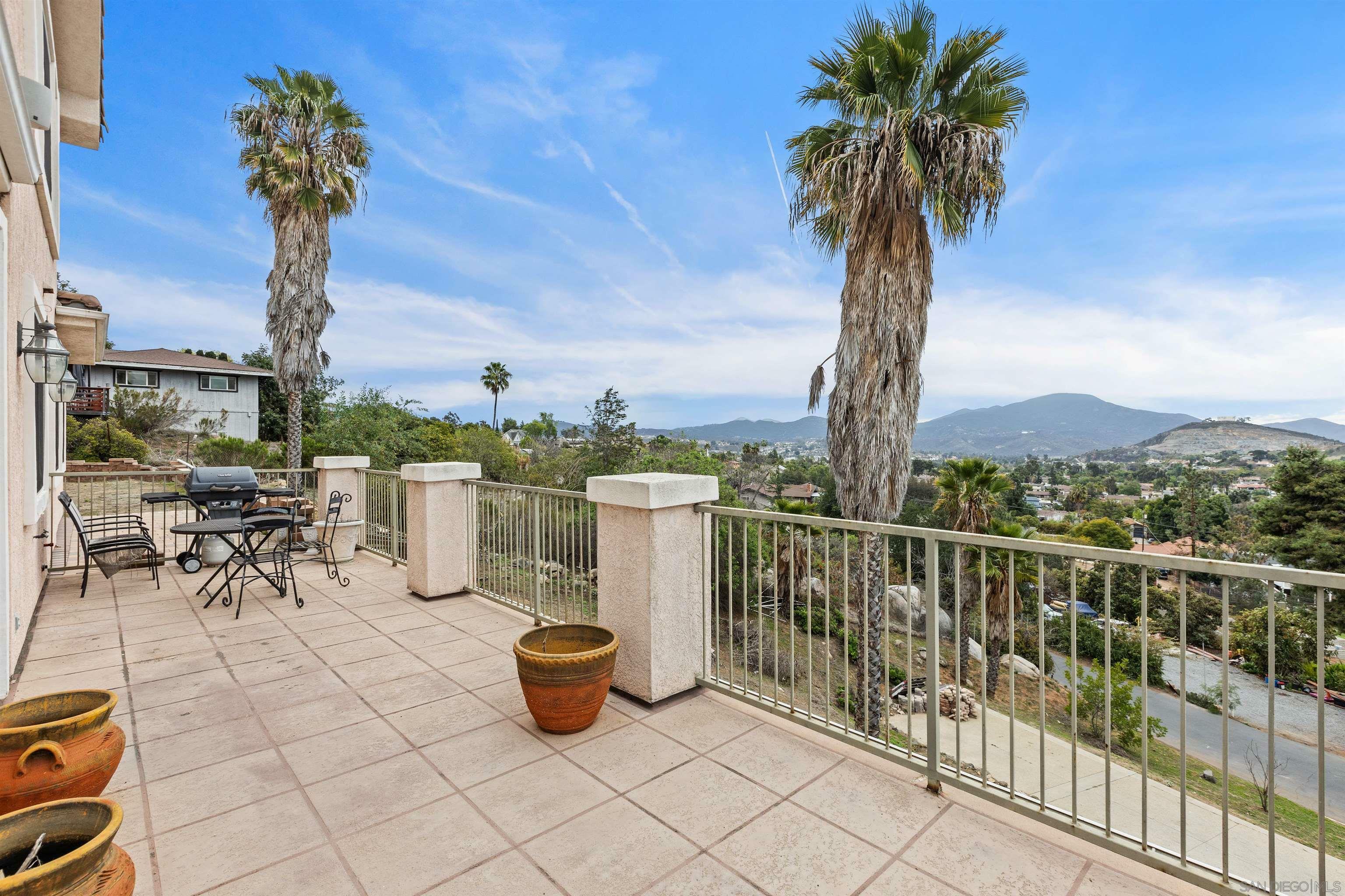 Property Photo: 1566 Plantation Way CA 92019