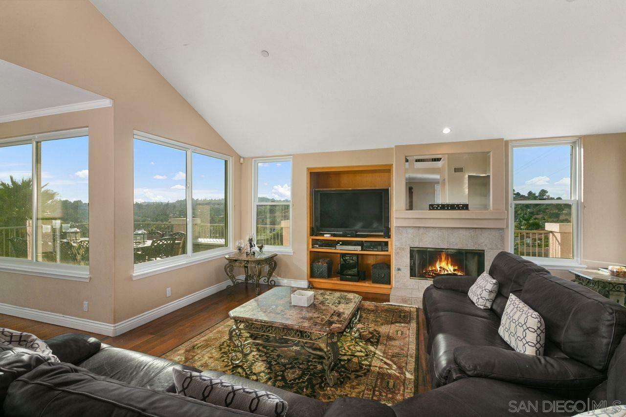 Property Photo: 1566 Plantation Way CA 92019