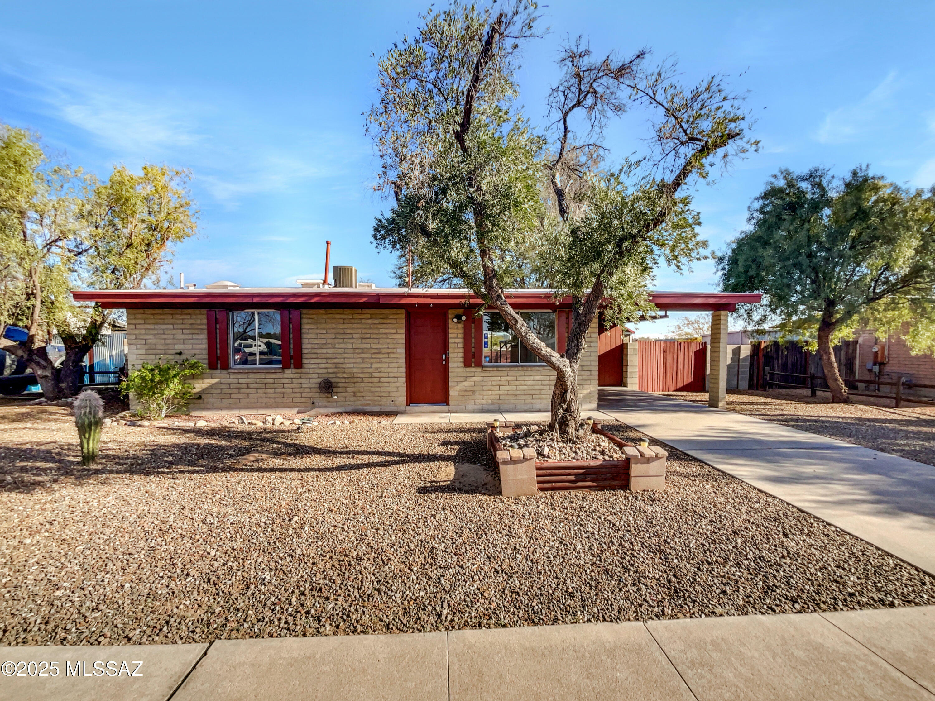 Property Photo: 7548 N Meredith Boulevard AZ 85741