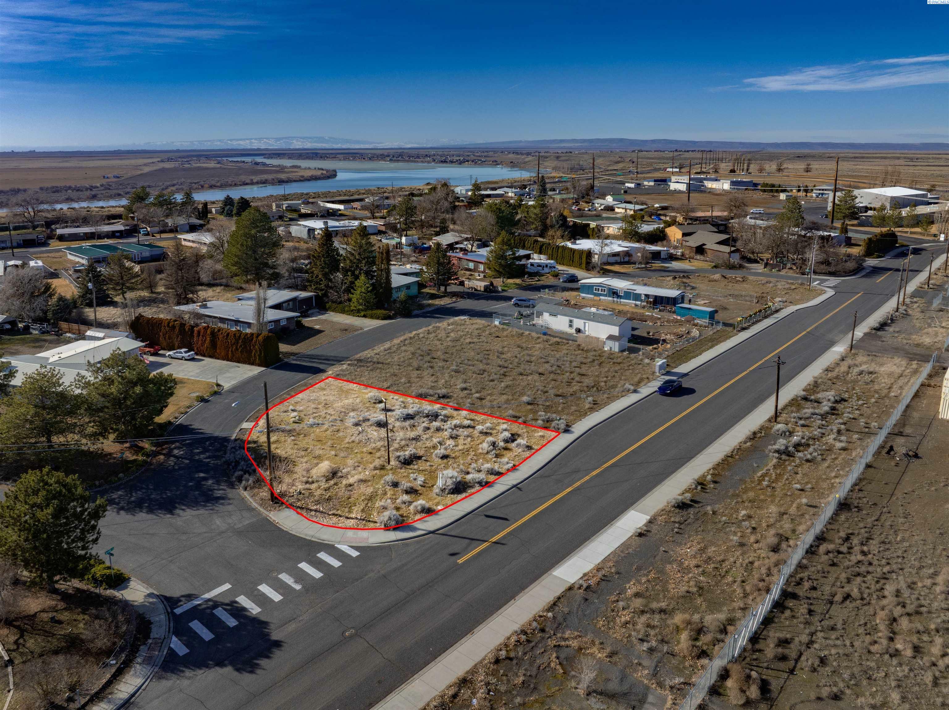 538 Fairchild Lp  Moses Lake WA 98837 photo