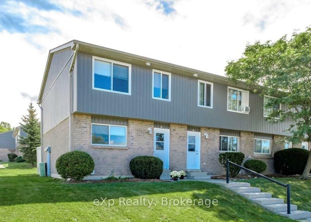 Property Photo: 850 Walsh Street W 29 ON N2Z 1P1