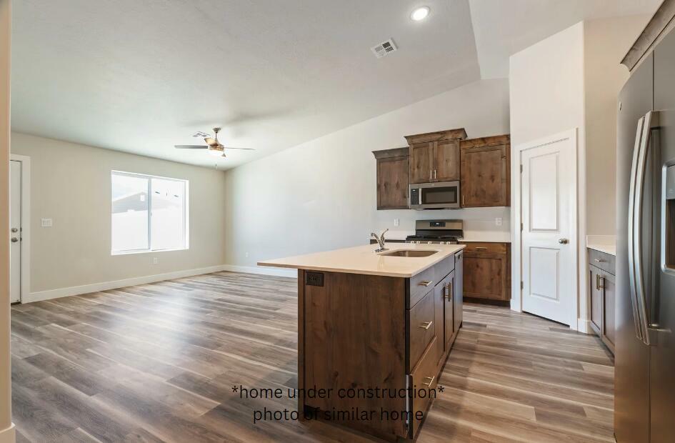 Property Photo: 581 W 2360 N UT 84721
