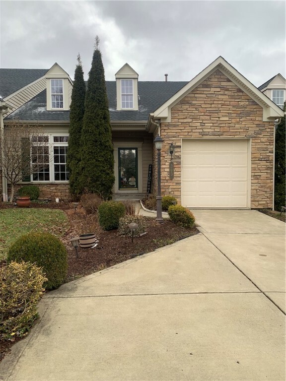 Property Photo: 303 Laurel Ct PA 15017