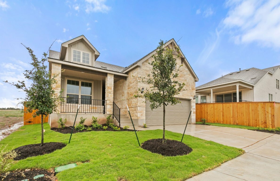 Property Photo: 119 Blackfoot Daisy Path TX 78666